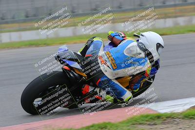 media/Oct-16-2022-Fastrack Riders (Sun) [[609ae93014]]/Level 4/Session 2 Inside turn 9/